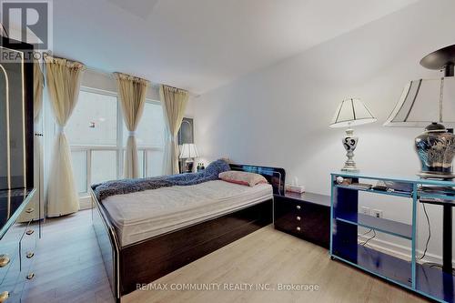 1612 - 8 Park Road, Toronto (Rosedale-Moore Park), ON - Indoor Photo Showing Bedroom