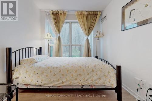 1612 - 8 Park Road, Toronto (Rosedale-Moore Park), ON - Indoor Photo Showing Bedroom