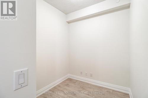 323 - 591 Sheppard Avenue E, Toronto (Bayview Village), ON - Indoor Photo Showing Other Room