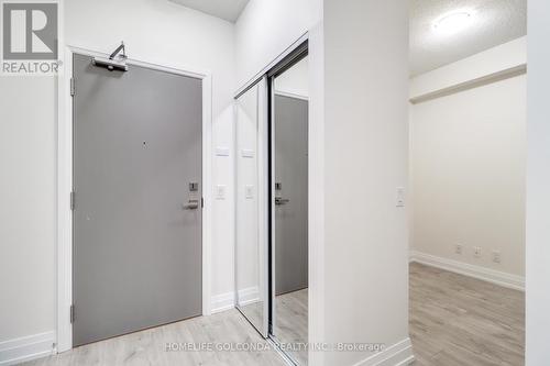 323 - 591 Sheppard Avenue E, Toronto (Bayview Village), ON - Indoor Photo Showing Other Room