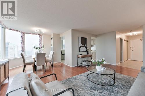 1708 - 30 Thunder Grove, Toronto (Agincourt North), ON - Indoor Photo Showing Living Room