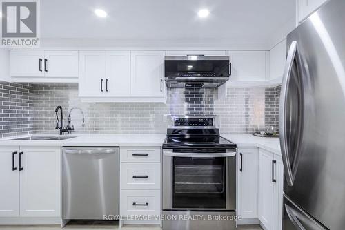 904 - 2460 Eglinton Avenue E, Toronto (Eglinton East), ON - Indoor Photo Showing Kitchen With Stainless Steel Kitchen With Upgraded Kitchen