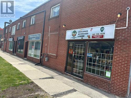 6 - 92 Wolfe Street, Oshawa (Lakeview), ON - Outdoor