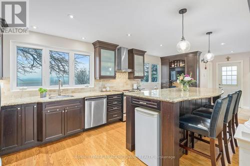 13088 Heritage Road, Caledon, ON - Indoor Photo Showing Kitchen With Upgraded Kitchen