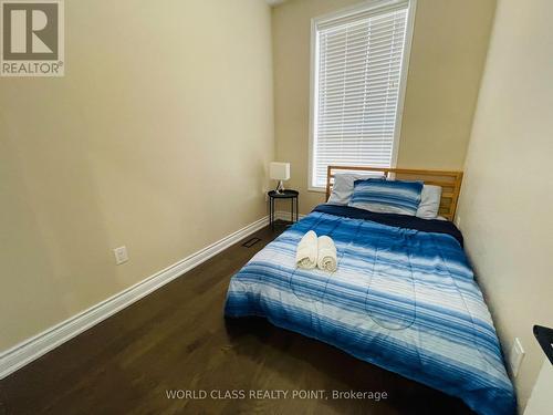 257 Cannon Street E, Hamilton (Beasley), ON - Indoor Photo Showing Bedroom