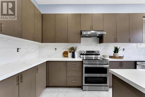 223 Granite Ridge Trail, Hamilton (Waterdown), ON - Indoor Photo Showing Kitchen