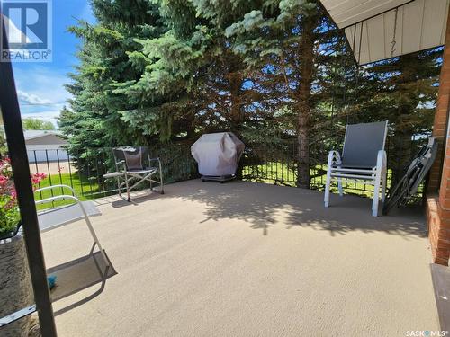 250 3Rd Avenue E, Gravelbourg, SK - Outdoor