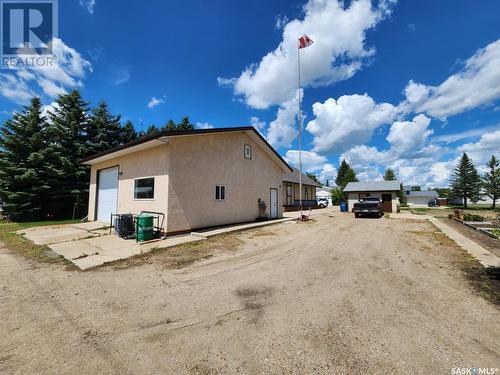 250 3Rd Avenue E, Gravelbourg, SK - Outdoor