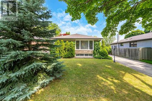 44 Paragon Road, Toronto (Kingsview Village-The Westway), ON - Indoor Photo Showing Living Room