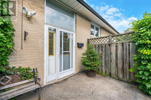 44 Paragon Road, Toronto (Kingsview Village-The Westway), ON - Indoor Photo Showing Dining Room