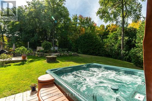 5196 Valleyview Crescent, Hamilton Township (Bewdley), ON - Outdoor With Backyard