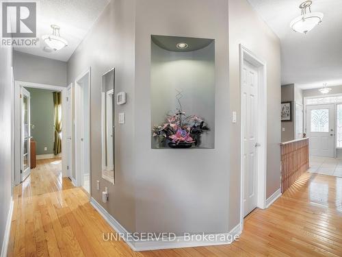 34 Briar Gate Way, New Tecumseth, ON - Indoor Photo Showing Other Room