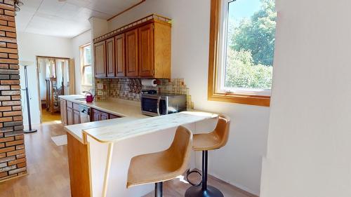 2023 Thompson Avenue, Rossland, BC - Indoor Photo Showing Kitchen