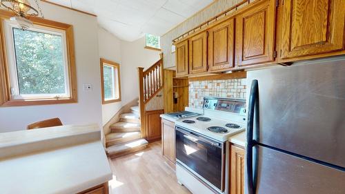 2023 Thompson Avenue, Rossland, BC - Indoor Photo Showing Kitchen