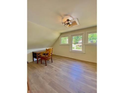 2023 Thompson Avenue, Rossland, BC - Indoor Photo Showing Other Room