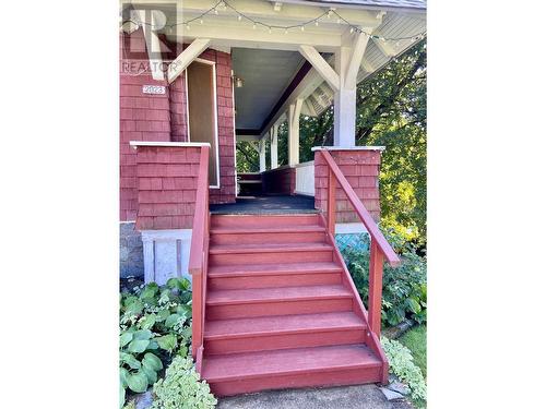 2023 Thompson Avenue, Rossland, BC - Outdoor