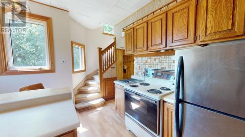 2023 Thompson Avenue, Rossland, BC - Indoor Photo Showing Kitchen