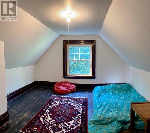 2023 Thompson Avenue, Rossland, BC - Indoor Photo Showing Other Room