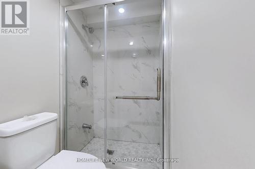 16 Third Street, Kawartha Lakes (Dunsford), ON - Indoor Photo Showing Bathroom