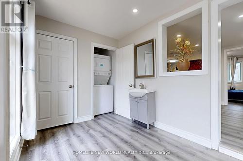 16 Third Street, Kawartha Lakes (Dunsford), ON - Indoor Photo Showing Laundry Room