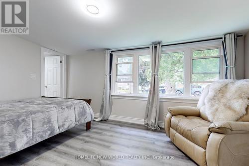 16 Third Street, Kawartha Lakes (Dunsford), ON - Indoor Photo Showing Bedroom