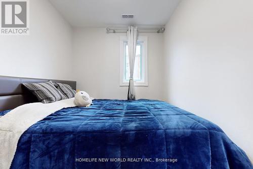 16 Third Street, Kawartha Lakes (Dunsford), ON - Indoor Photo Showing Bedroom