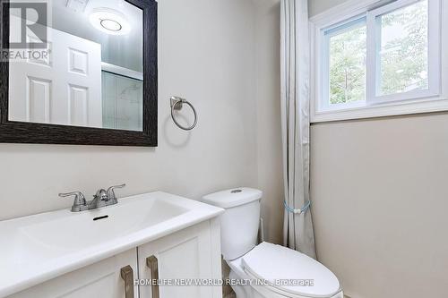 16 Third Street, Kawartha Lakes (Dunsford), ON - Indoor Photo Showing Bathroom