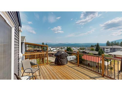 513 Pagurut Avenue W, Cranbrook, BC - Outdoor With View