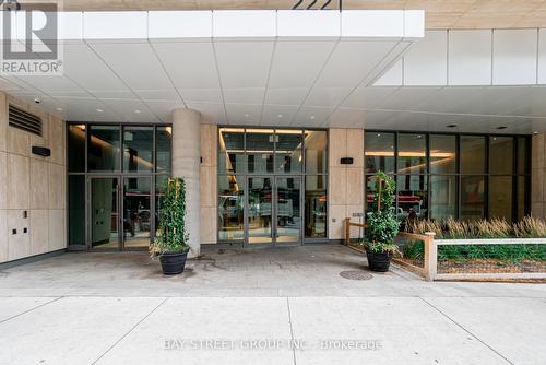 4206 - 2221 Yonge Street, Toronto (Mount Pleasant West), ON 