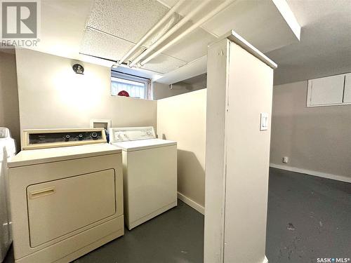 1372 98Th Street, North Battleford, SK - Indoor Photo Showing Laundry Room