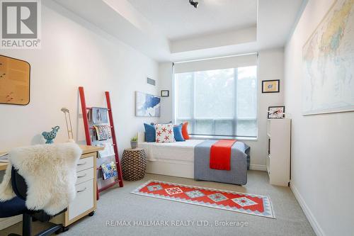 205 - 35 Boardwalk Drive, Toronto (The Beaches), ON - Indoor Photo Showing Bedroom