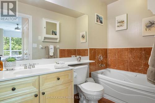 205 - 35 Boardwalk Drive, Toronto (The Beaches), ON - Indoor Photo Showing Bathroom