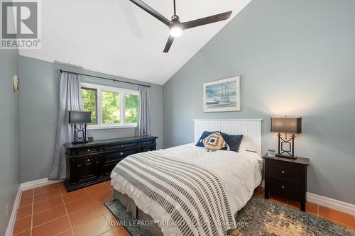 7644 Riverside Drive, Lambton Shores (Port Franks), ON - Indoor Photo Showing Bedroom