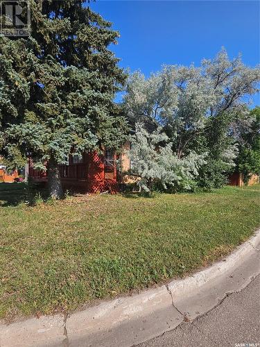 801 Eva Street, Estevan, SK - Outdoor