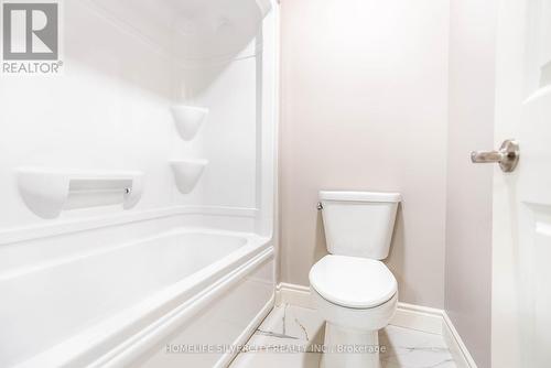 527 Bonaventure Court, Sudbury Remote Area, ON - Indoor Photo Showing Bathroom