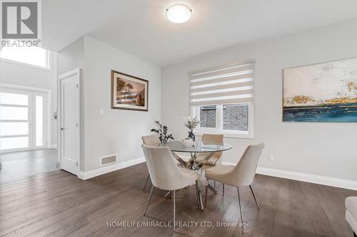 32 Kaiser Lane, Middlesex Centre (Komoka), ON - Indoor Photo Showing Dining Room