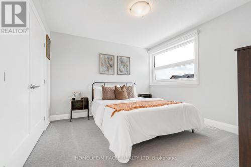 32 Kaiser Lane, Middlesex Centre (Komoka), ON - Indoor Photo Showing Bedroom