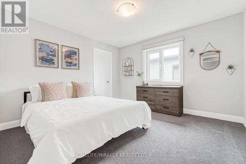 32 Kaiser Lane, Middlesex Centre (Komoka), ON - Indoor Photo Showing Bedroom