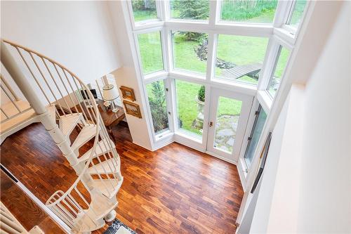 607 Edgewater Crescent, Burlington, ON - Indoor Photo Showing Other Room