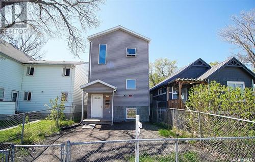 1352 Angus Street, Regina, SK - Outdoor