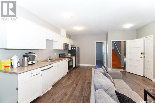 1352 Angus Street, Regina, SK - Indoor Photo Showing Kitchen With Double Sink