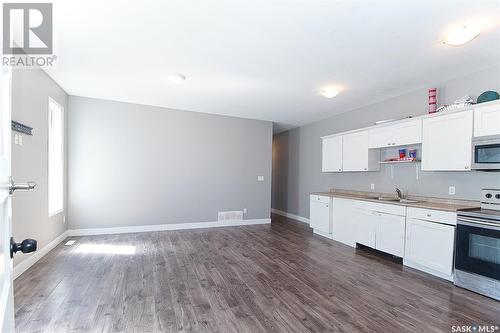 1352 Angus Street, Regina, SK - Indoor Photo Showing Kitchen With Double Sink