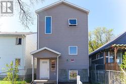 1352 Angus STREET  Regina, SK S4T 1Y8