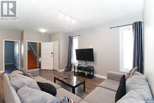 1352 Angus Street, Regina, SK - Indoor Photo Showing Living Room