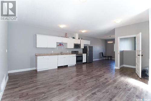 1352 Angus Street, Regina, SK - Indoor Photo Showing Kitchen