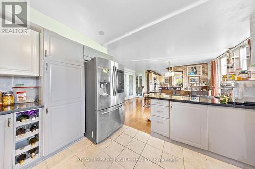 24 Tamblyn Road, Clarington, ON - Indoor Photo Showing Kitchen