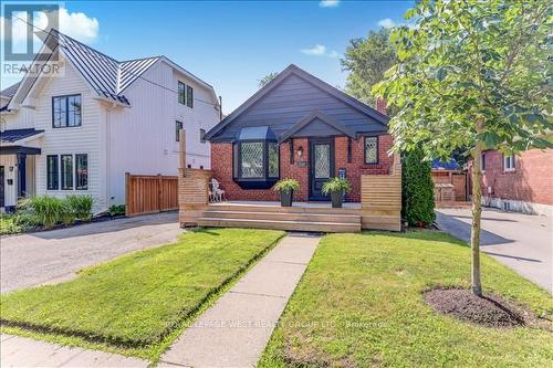 19 Yorkview Drive, Toronto (Stonegate-Queensway), ON - Outdoor With Facade