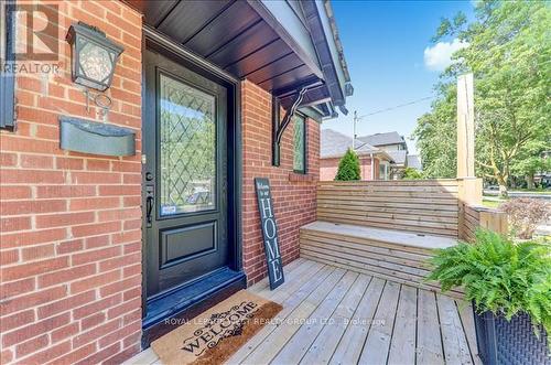 19 Yorkview Drive, Toronto (Stonegate-Queensway), ON - Outdoor With Exterior