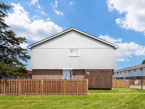 17-15 Tracey Park Dr, Belleville, ON - Outdoor