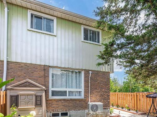 17-15 Tracey Park Dr, Belleville, ON - Outdoor